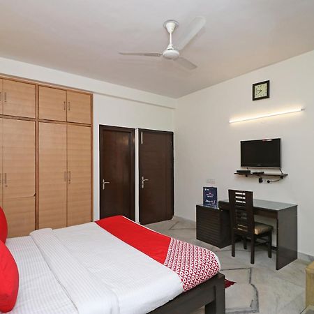 Hotel O Aravali Residency グルガウン エクステリア 写真