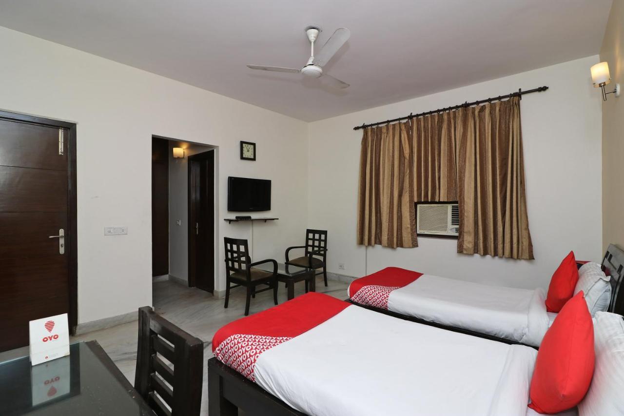 Hotel O Aravali Residency グルガウン エクステリア 写真