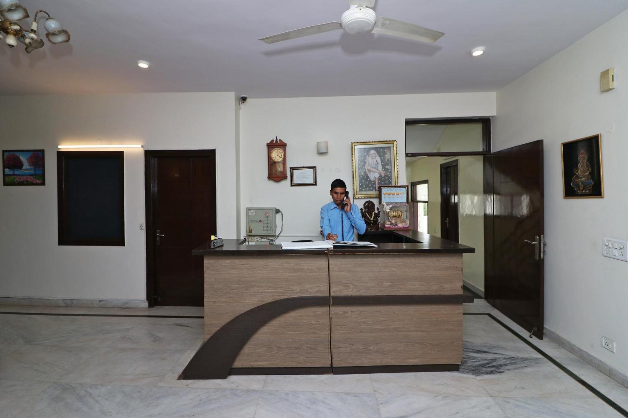 Hotel O Aravali Residency グルガウン エクステリア 写真