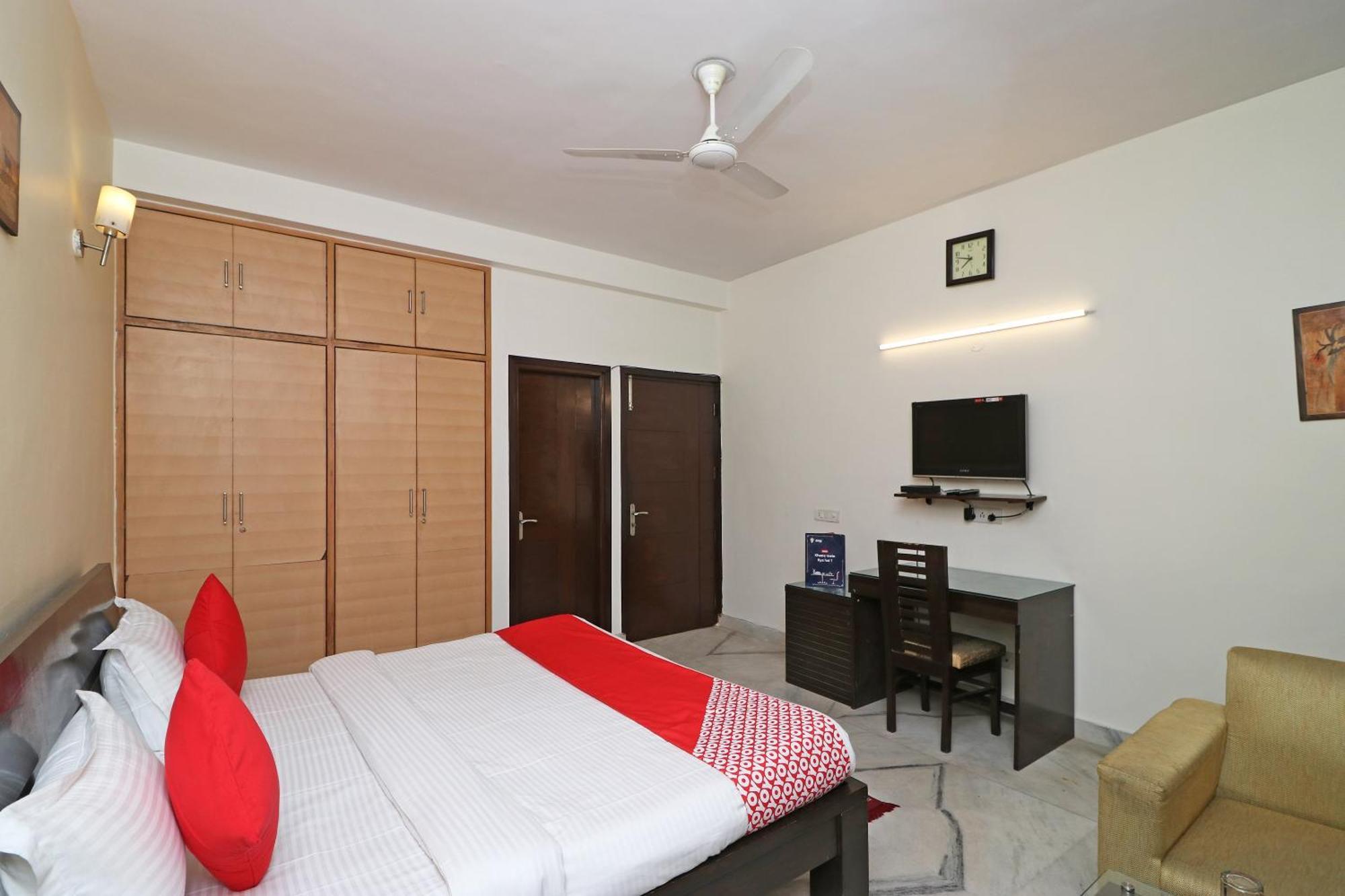 Hotel O Aravali Residency グルガウン エクステリア 写真